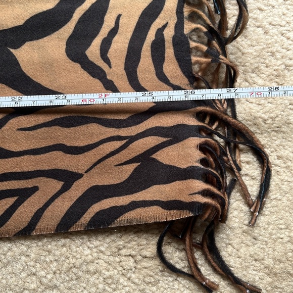 NWT Vintage Cashmink Prints V. Fraas Animal Print Scarf - Picture 11 of 11